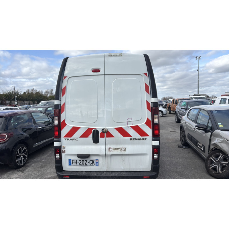 RENAULT TRAFIC 3 COURT PHASE 1 1.6 DCI - 16V TURBO Photo n°15