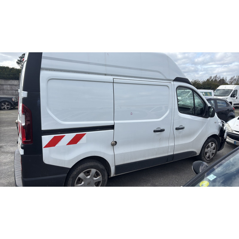 RENAULT TRAFIC 3 COURT PHASE 1 1.6 DCI - 16V TURBO Photo n°16