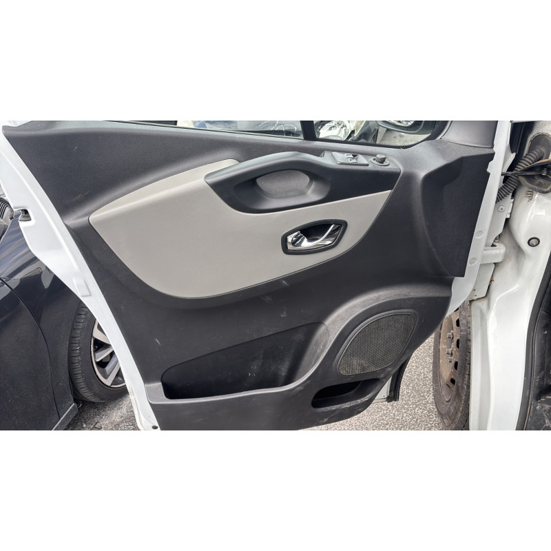 RENAULT TRAFIC 3 COURT PHASE 1 1.6 DCI - 16V TURBO Photo n°19