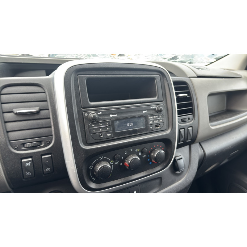 RENAULT TRAFIC 3 COURT PHASE 1 1.6 DCI - 16V TURBO Photo n°27