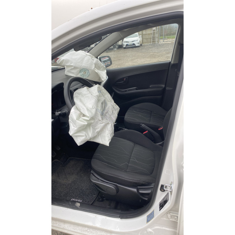 KIA PICANTO 2 PHASE 1 1.0i - 12V Photo n°7