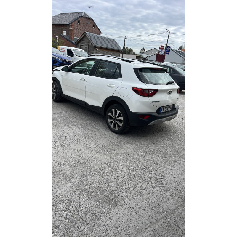 KIA STONIC PHASE 2 1.0 GDI - 12V TURBO HYBRID Photo n°4