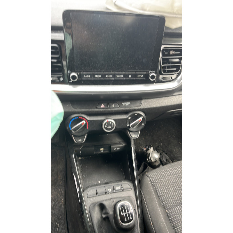 KIA STONIC PHASE 2 1.0 GDI - 12V TURBO HYBRID Photo n°9