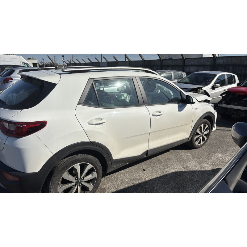 KIA STONIC PHASE 2 1.0 GDI - 12V TURBO HYBRID Photo n°18