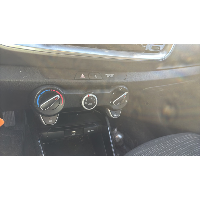 KIA STONIC PHASE 2 1.0 GDI - 12V TURBO HYBRID Photo n°29