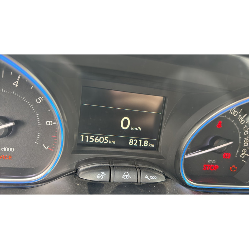 PEUGEOT 2008 1 PHASE 1 1.2 PURETECH - 12V TURBO Photo n°17