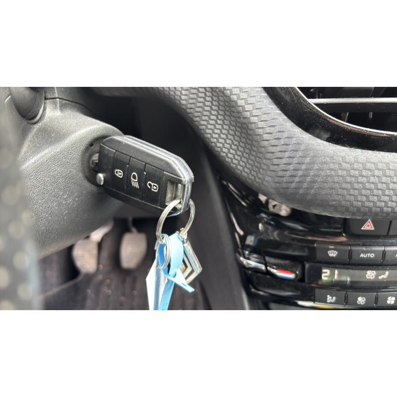 PEUGEOT 2008 1 PHASE 1 1.2 PURETECH - 12V TURBO Photo n°21