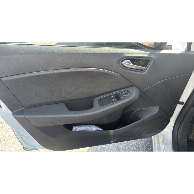 RENAULT CLIO 5 PHASE 1 1.0i - 12V SCE 65 Photo n°9