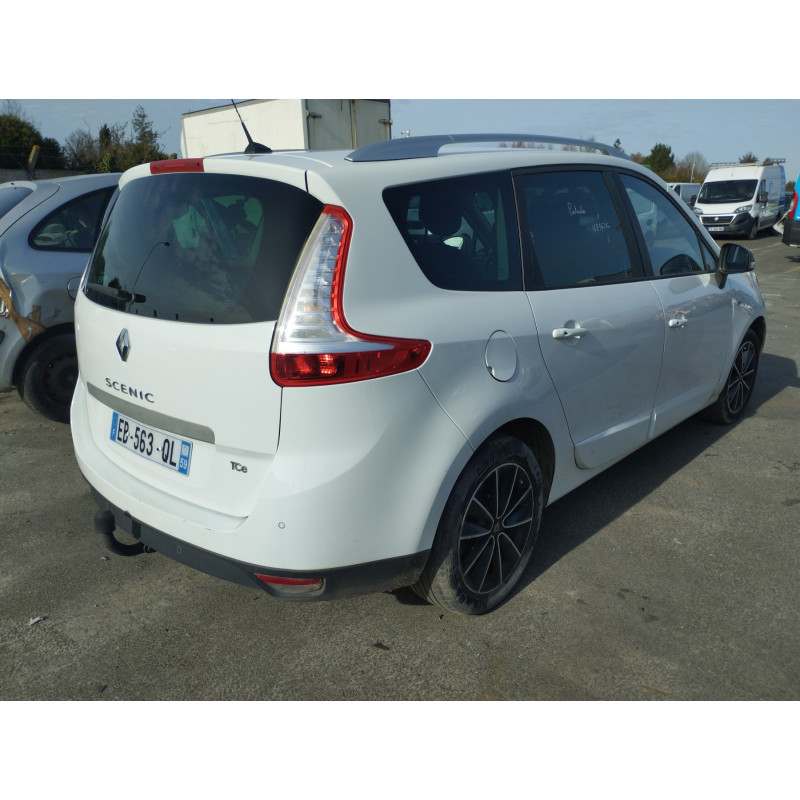 RENAULT GRAND SCENIC 3 PHASE 3 1.2i - 16V TURBO TCE 130 Photo n°3