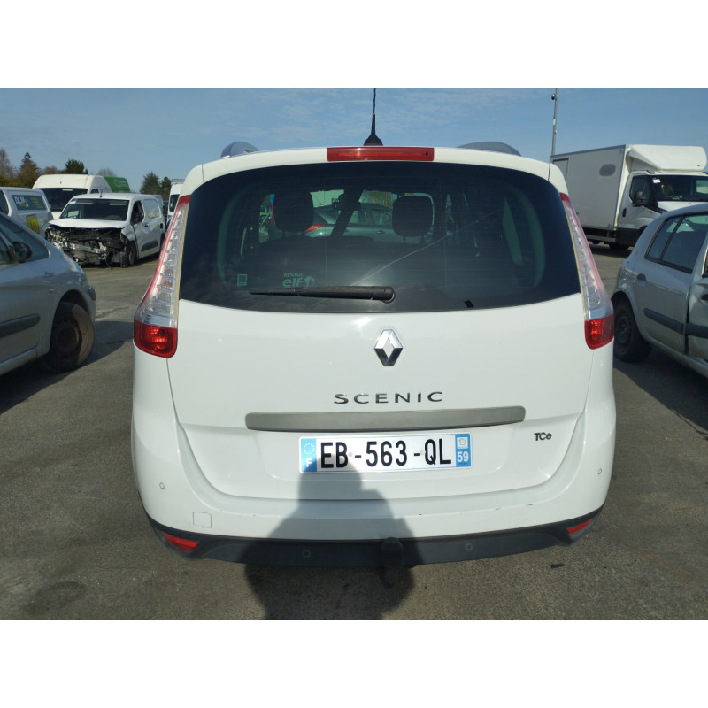 RENAULT GRAND SCENIC 3 PHASE 3 1.2i - 16V TURBO TCE 130 Photo n°5