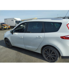 RENAULT GRAND SCENIC 3 PHASE 3 1.2i - 16V TURBO TCE 130