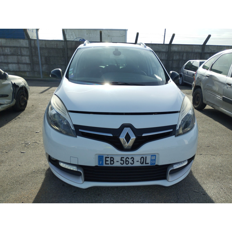 RENAULT GRAND SCENIC 3 PHASE 3 1.2i - 16V TURBO TCE 130 Photo n°8