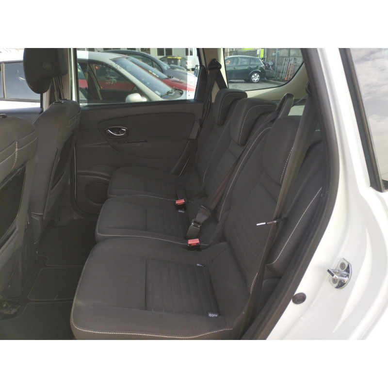 RENAULT GRAND SCENIC 3 PHASE 3 1.2i - 16V TURBO TCE 130 Photo n°12