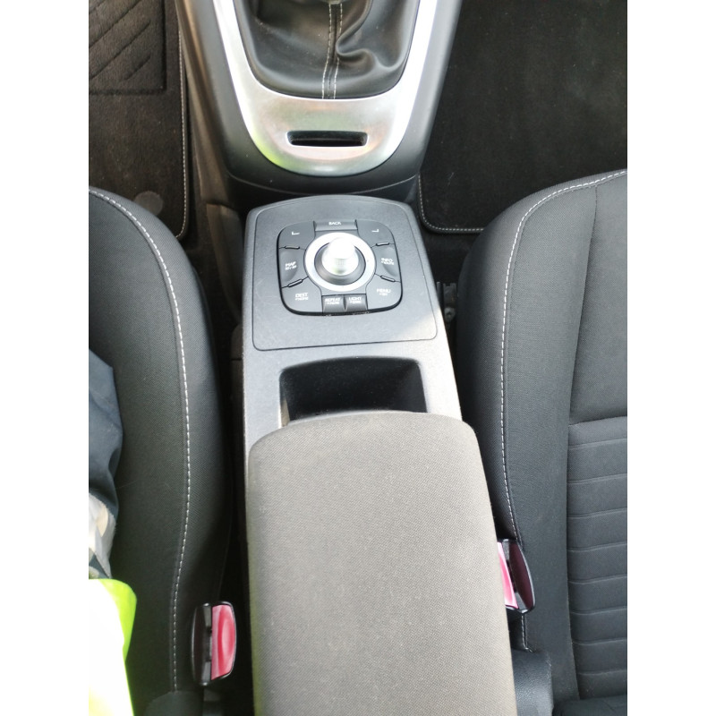 RENAULT GRAND SCENIC 3 PHASE 3 1.2i - 16V TURBO TCE 130 Photo n°20