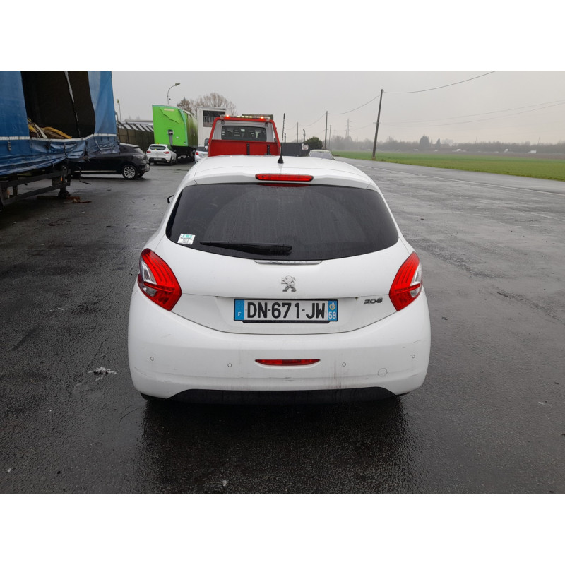 PEUGEOT 208 1 PHASE 1 1.2 VTI - 12V Photo n°6