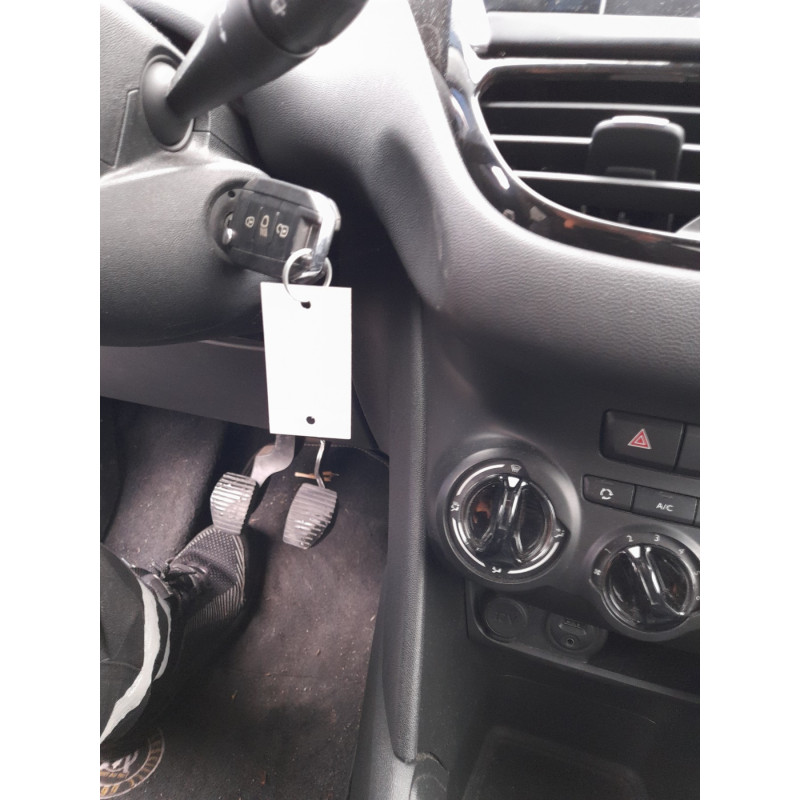 PEUGEOT 208 1 PHASE 1 1.2 VTI - 12V Photo n°11