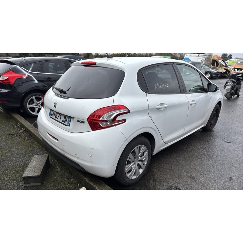 PEUGEOT 208 1 PHASE 1 1.2 VTI - 12V Photo n°14
