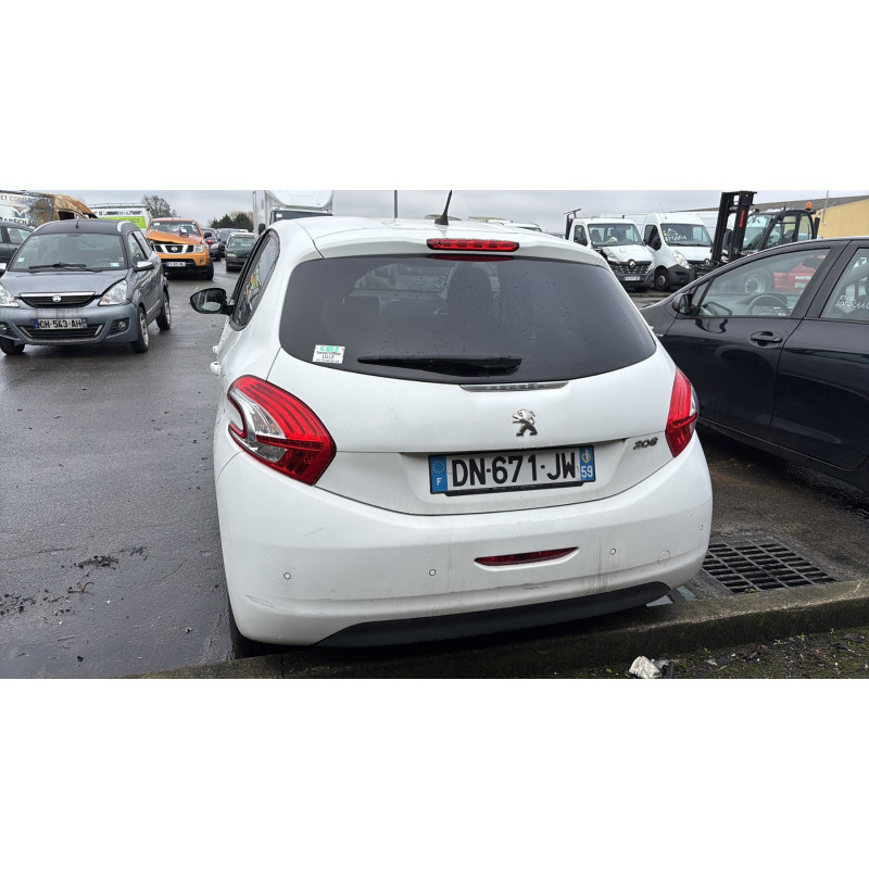 PEUGEOT 208 1 PHASE 1 1.2 VTI - 12V Photo n°16