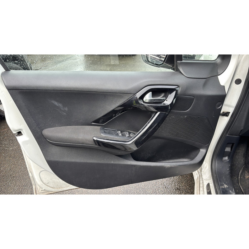PEUGEOT 208 1 PHASE 1 1.2 VTI - 12V Photo n°21