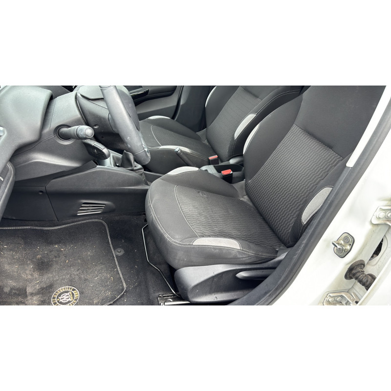 PEUGEOT 208 1 PHASE 1 1.2 VTI - 12V Photo n°23