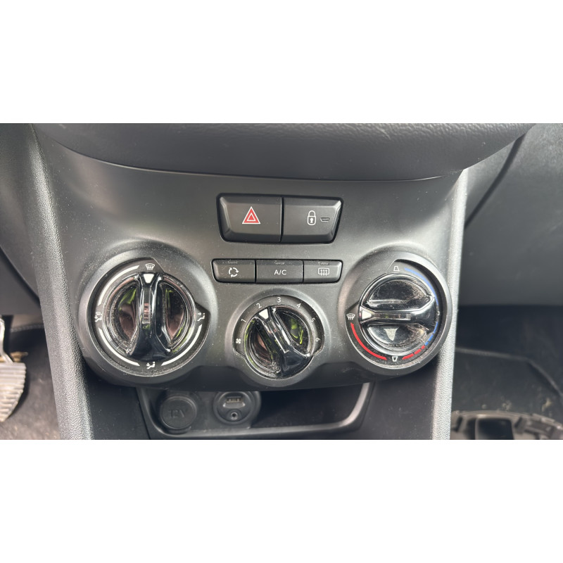 PEUGEOT 208 1 PHASE 1 1.2 VTI - 12V Photo n°28