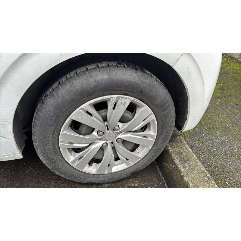 PEUGEOT 208 1 PHASE 1 1.2 VTI - 12V Photo n°34