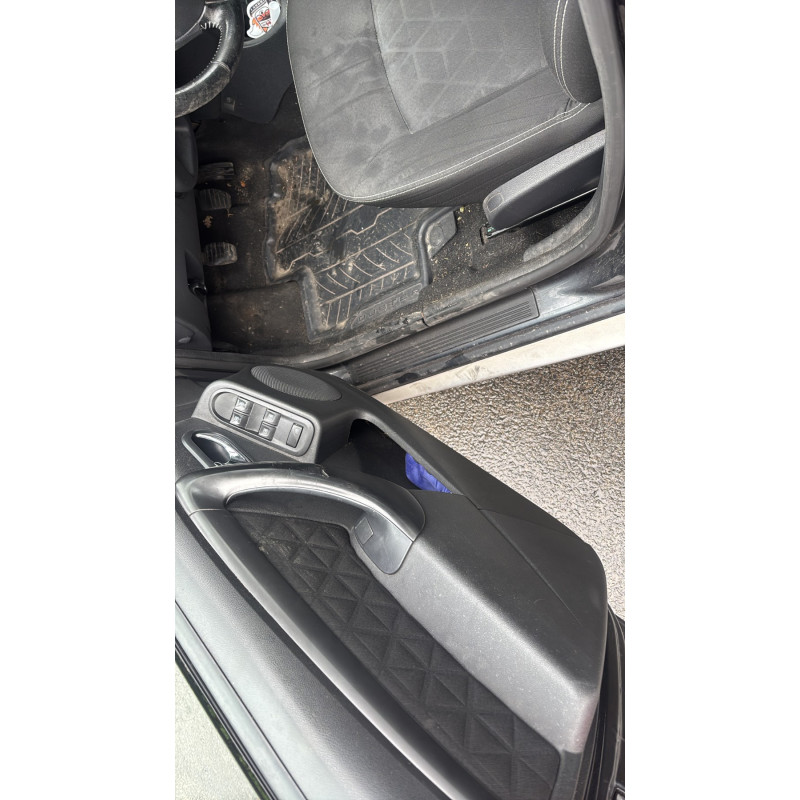 DACIA DUSTER 1 PHASE 2 1.5 DCI - 8V TURBO Photo n°9
