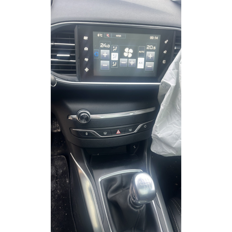 PEUGEOT 308 2 PHASE 1 1.6 HDI - 8V TURBO Photo n°9