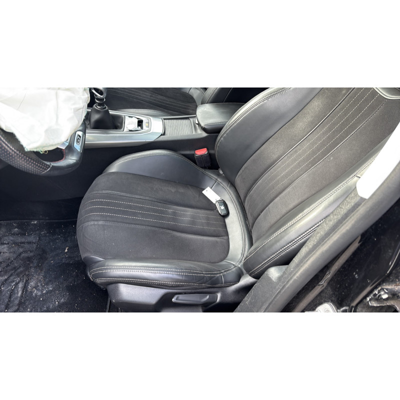 PEUGEOT 308 2 PHASE 1 1.6 HDI - 8V TURBO Photo n°23