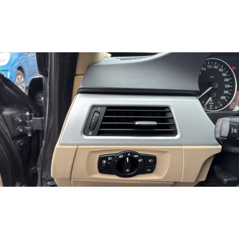 BMW SERIE 3 E90 PHASE 1 320d 2.0D - 16V TURBO Photo n°25