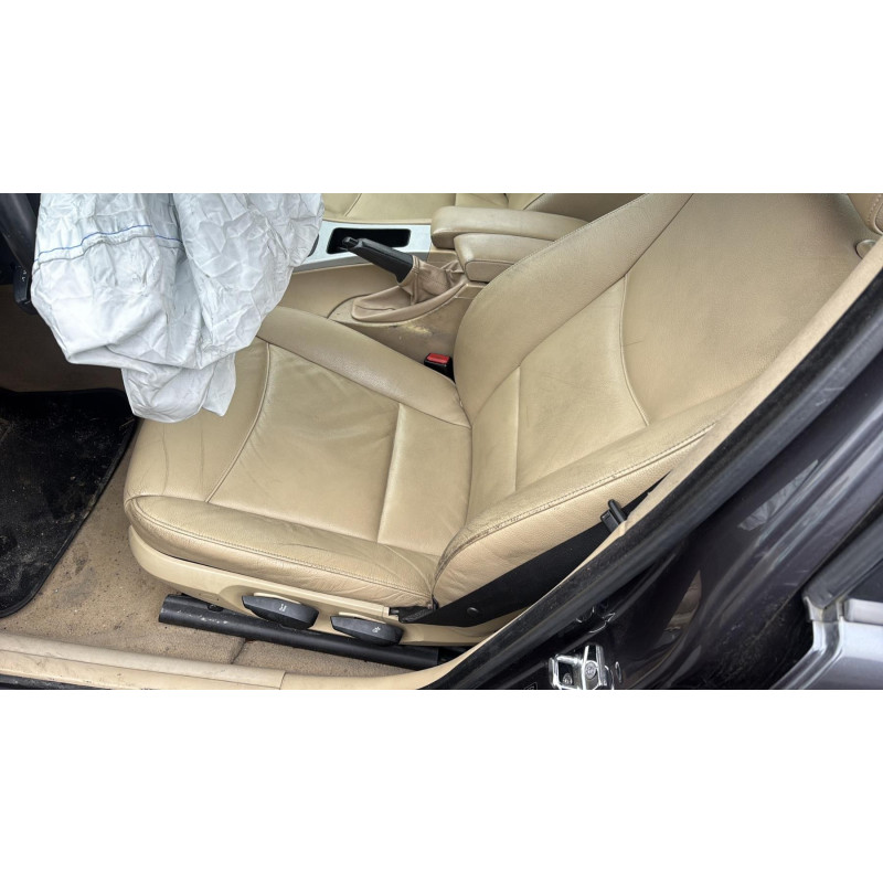 BMW SERIE 3 E90 PHASE 1 320d 2.0D - 16V TURBO Photo n°35