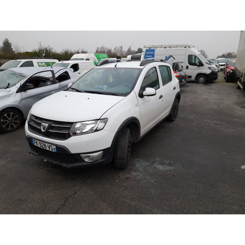 DACIA SANDERO 2 PHASE 1 0.9i - 12V TURBO TCE 90 Photo n°1