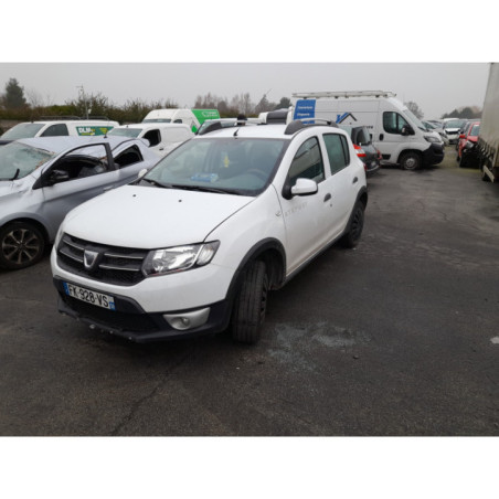DACIA SANDERO 2 PHASE 1 0.9i - 12V TURBO TCE 90 Photo n°1