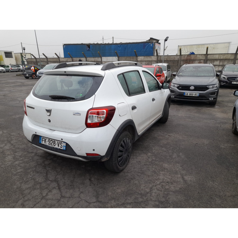 DACIA SANDERO 2 PHASE 1 0.9i - 12V TURBO TCE 90 Photo n°2