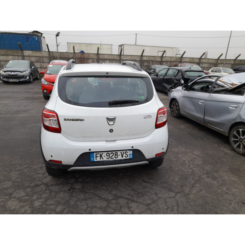 DACIA SANDERO 2 PHASE 1 0.9i - 12V TURBO TCE 90 Photo n°6