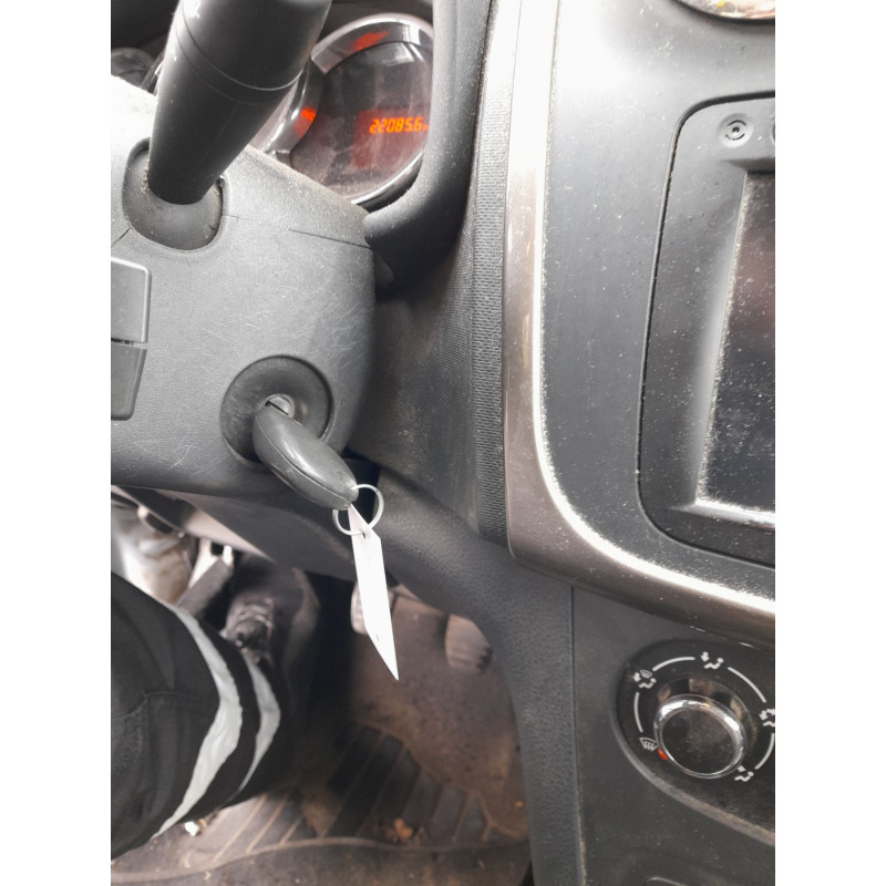 DACIA SANDERO 2 PHASE 1 0.9i - 12V TURBO TCE 90 Photo n°10