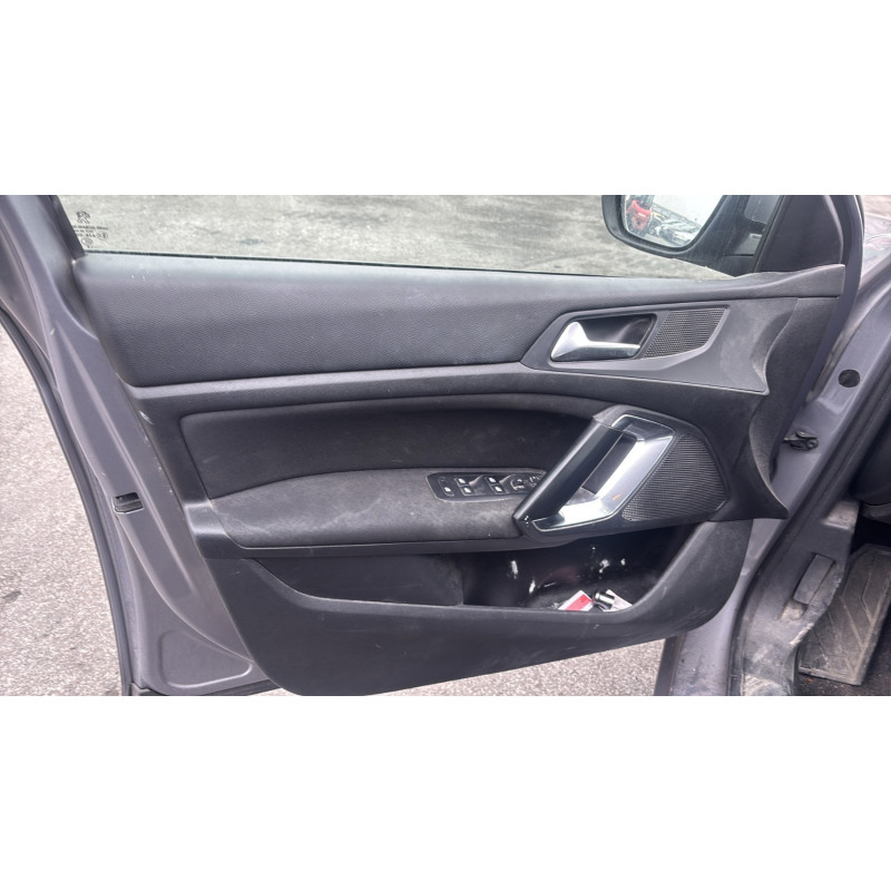 PEUGEOT 308 2 SW PHASE 2 BREAK 1.5 BLUE HDI - 16V TURBO Photo n°17