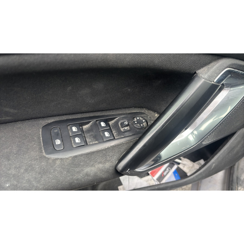 PEUGEOT 308 2 SW PHASE 2 BREAK 1.5 BLUE HDI - 16V TURBO Photo n°18