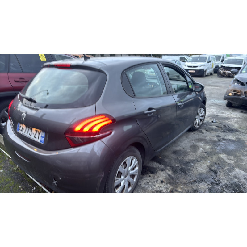 PEUGEOT 208 1 PHASE 2 1.6 BLUE HDI - 8V TURBO Photo n°12