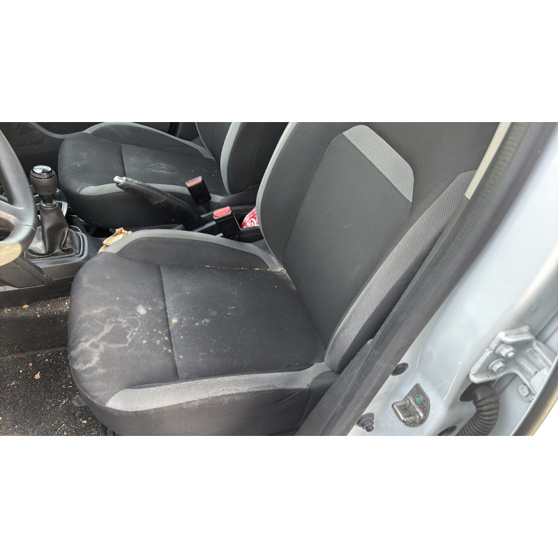 DACIA DUSTER 2 PHASE 1 1.5 BLUE DCI - 8V TURBO Photo n°17