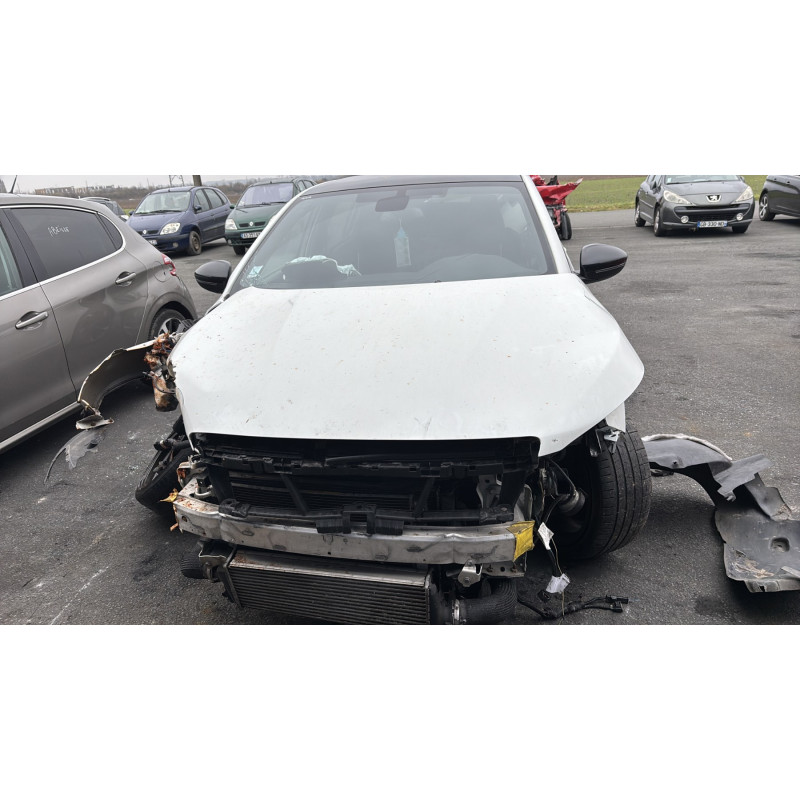 PEUGEOT 308 2 PHASE 1 1.6 GTI - 16V TURBO Photo n°2