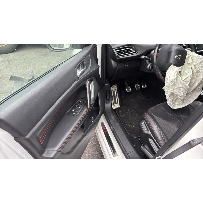 PEUGEOT 308 2 PHASE 1 1.6 GTI - 16V TURBO Photo n°9