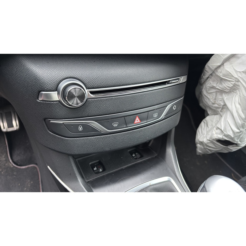 PEUGEOT 308 2 PHASE 1 1.6 GTI - 16V TURBO Photo n°19