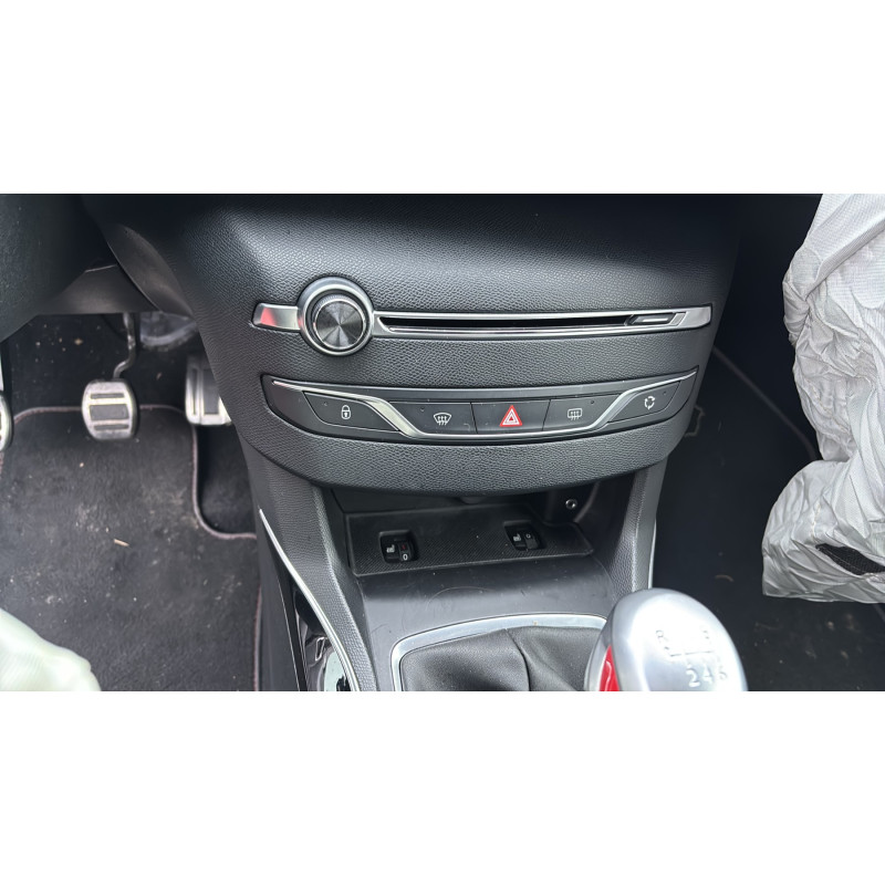 PEUGEOT 308 2 PHASE 1 1.6 GTI - 16V TURBO Photo n°24