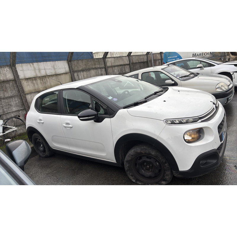 CITROEN C3 3 PHASE 1 1.2 VTI - 12V Photo n°14