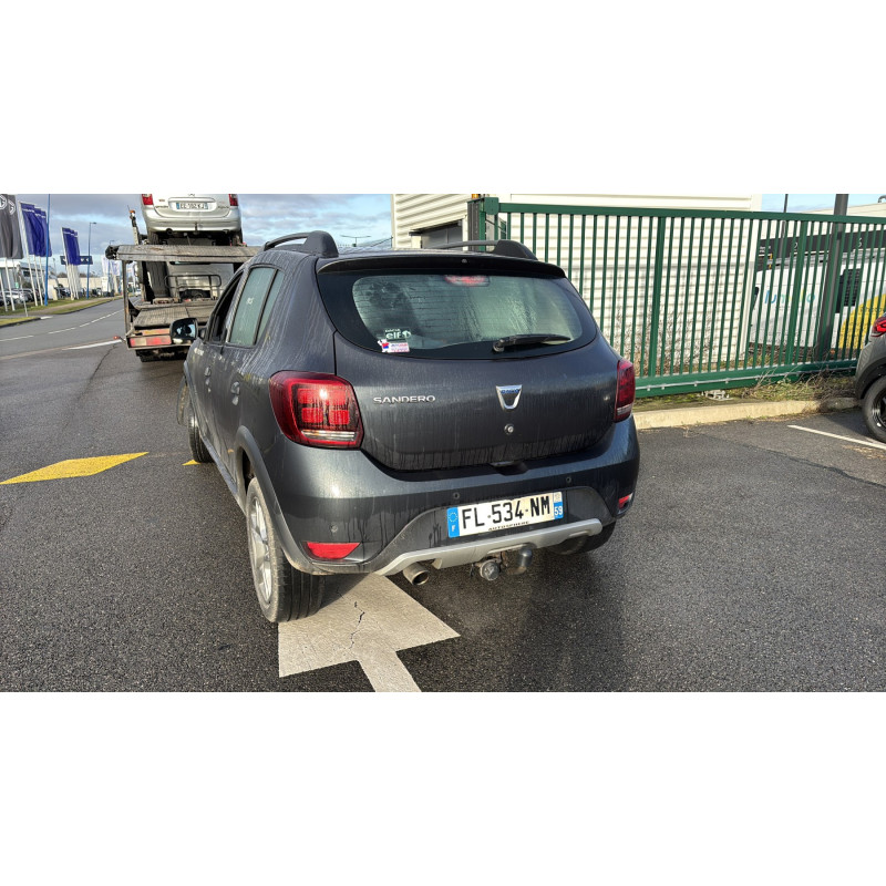 DACIA SANDERO 2 PHASE 2 0.9i - 12V TURBO TCE 90 Photo n°4