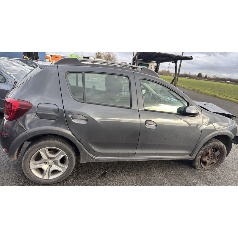 DACIA SANDERO 2 PHASE 2 0.9i - 12V TURBO TCE 90 Photo n°14