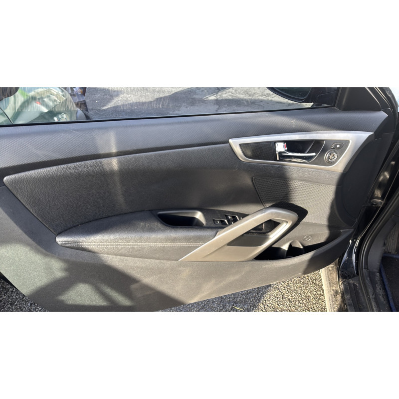 HYUNDAI VELOSTER COUPE 1.6 GDI - 16V Photo n°14
