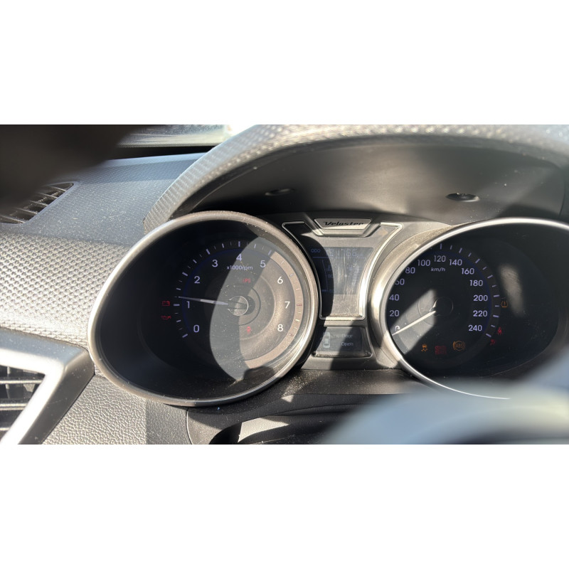 HYUNDAI VELOSTER COUPE 1.6 GDI - 16V Photo n°17