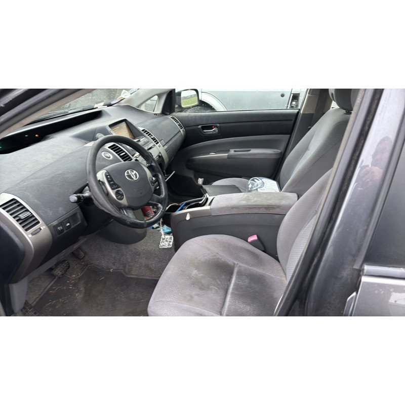 TOYOTA PRIUS 2 1.5i - 16V HYBRID Photo n°5